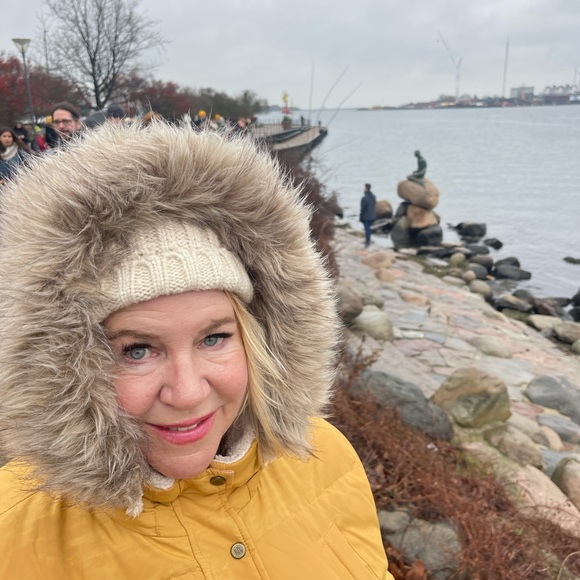 Meet your Posher, Kate - Picture 6 of 7